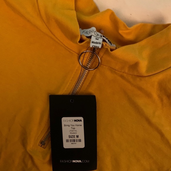 NWT Fashion Nova Long Sleeve Zipper Crop Top - Picture 2 of 3